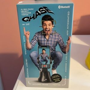 Object tracking tripod